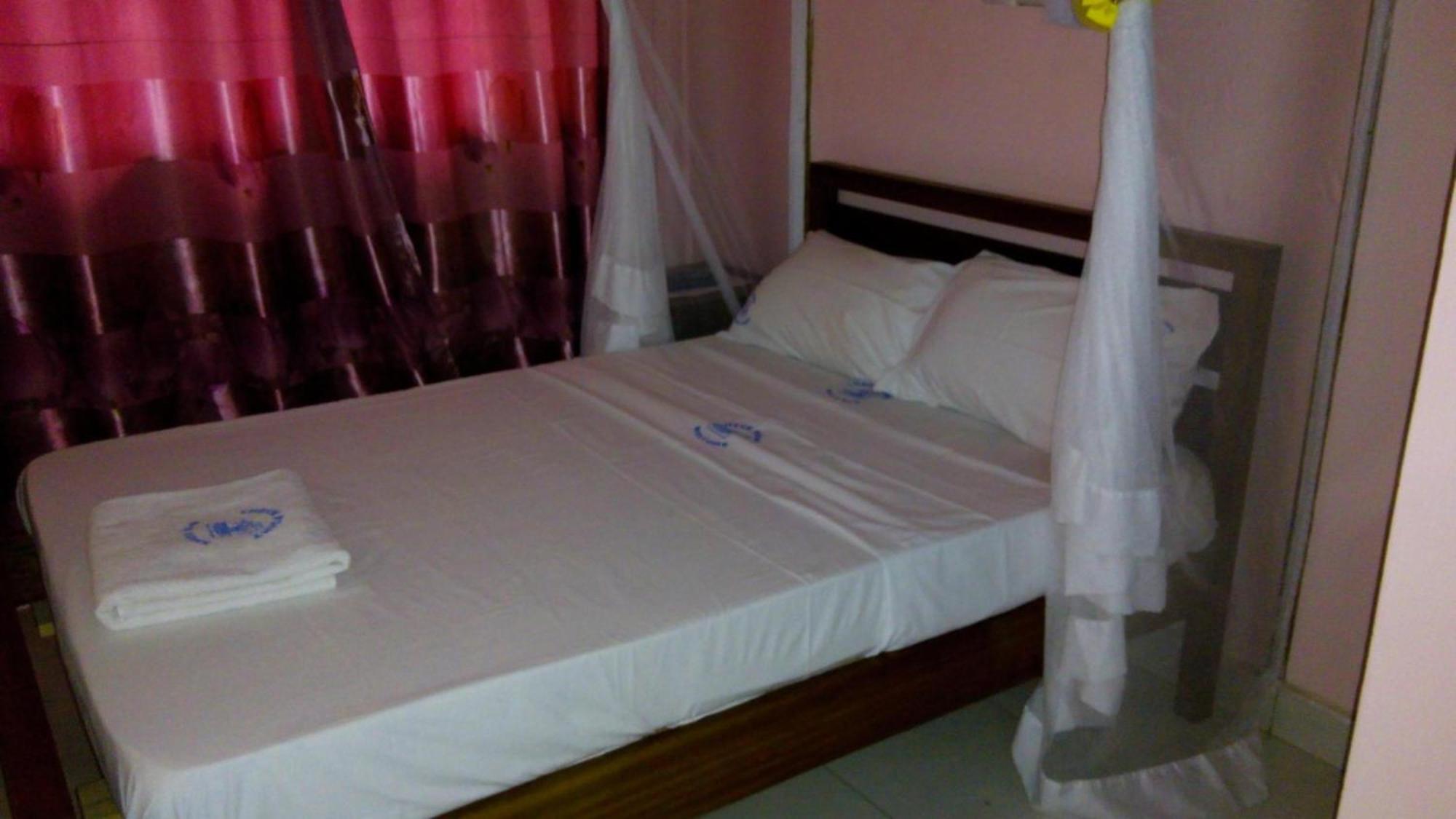 Checkpoint Inn Hotel, Mombasa Exterior photo