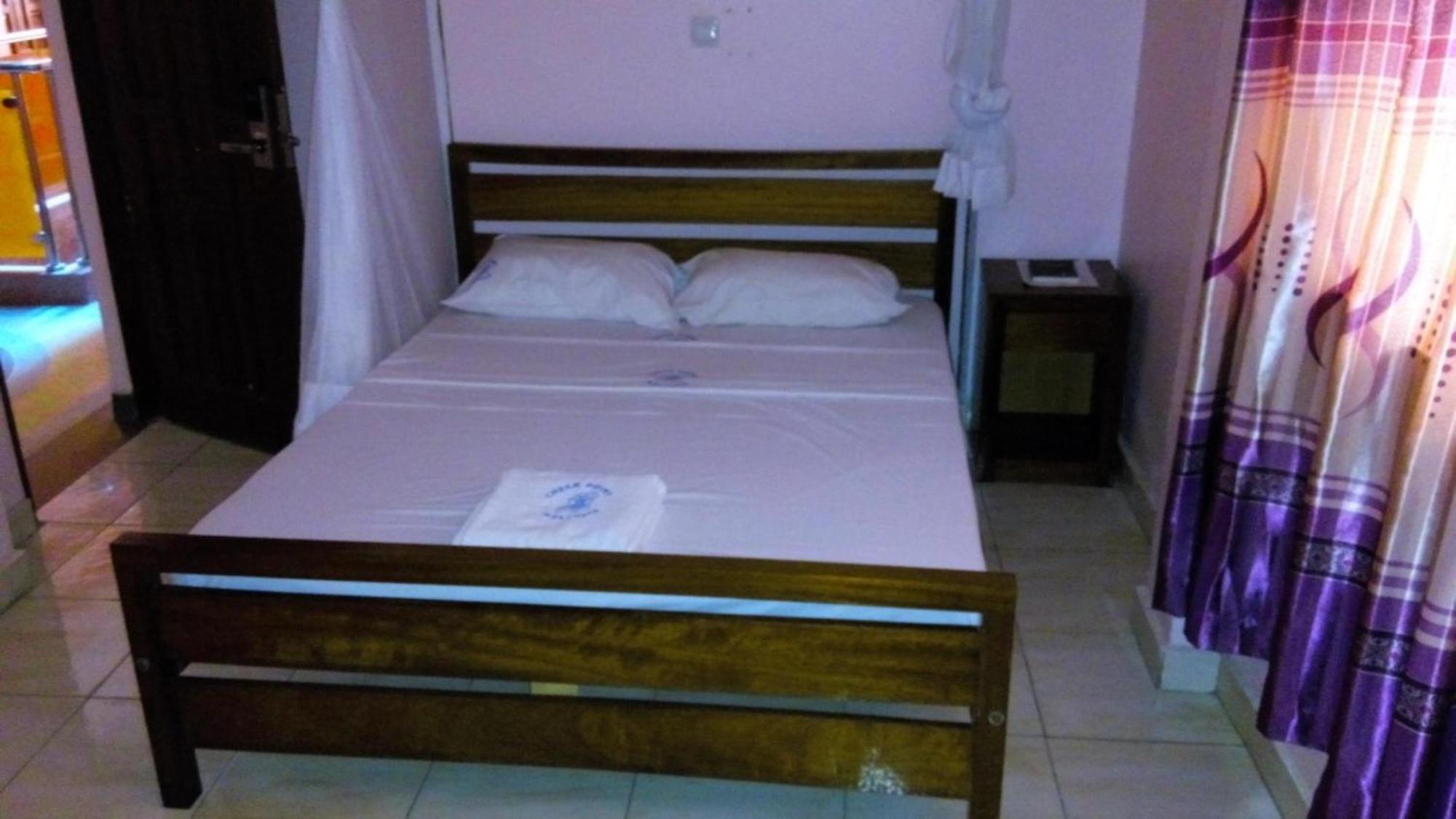 Checkpoint Inn Hotel, Mombasa Exterior photo